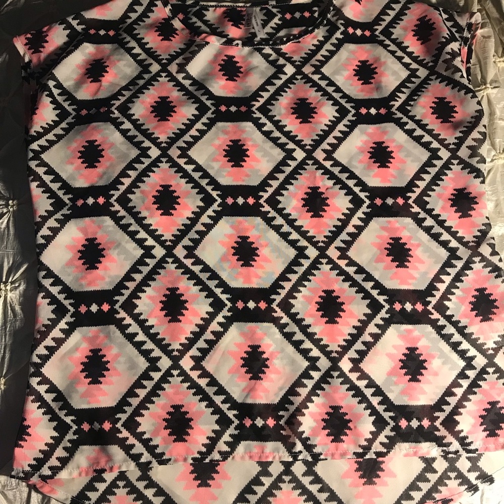 Live 4 truth sheer geometric patterned top